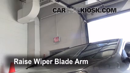 How to change wiper blades honda civic 2005 #5