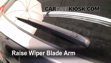 how to change windshield wipers on 2009 toyota corolla #2