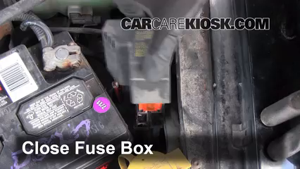 replace a fuse 1994 1998 saab 900 1996 saab 900 se 1992 Saab 900 Turbo Convertible Fuse 20Engine 20 20Part 202