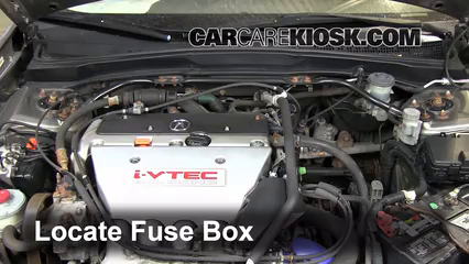 Replace a Fuse: 2002-2006 Acura RSX - 2002 Acura RSX Type ... fuse box 2002 acura rsx 