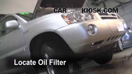 Oil & Filter Change Toyota Highlander (2001-2007) - 2002 Toyota ...