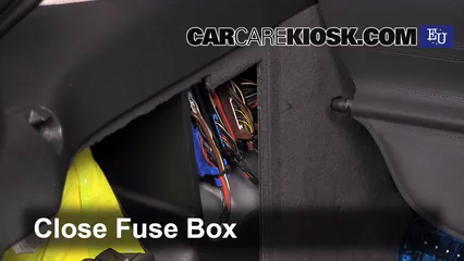 Interior Fuse Box Location: 2003-2005 Opel Signum - 2004 ... vauxhall signum fuse box diagram 