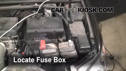 Replace a Fuse: 2002-2006 Toyota Camry - 2005 Toyota Camry ... 2002 toyota solara fuse box 