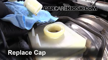 2004-2010 BMW 545i Brake Fluid Level Check - 2005 BMW 545i 4.4L V8