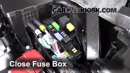 Cambio de fusible de Nissan Pathfinder 2013-2016 - 2013 ... nissan rogue fuse box diagram lights 